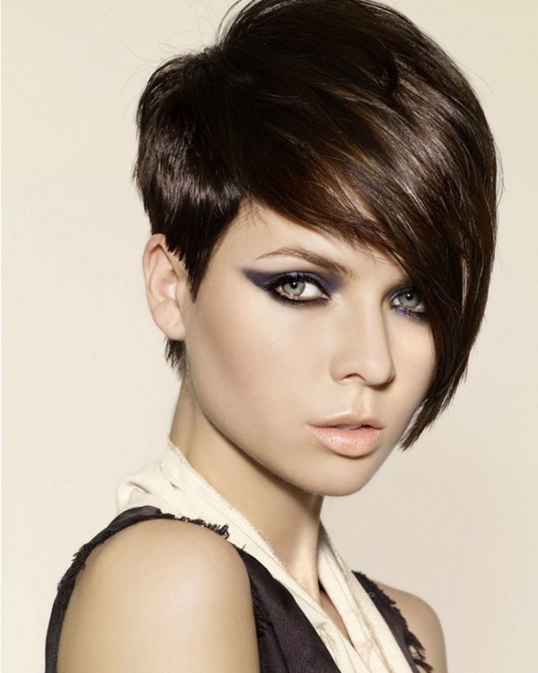 19 short hair with long bangs hairstyles; tips to look impressive HairStyles for Women