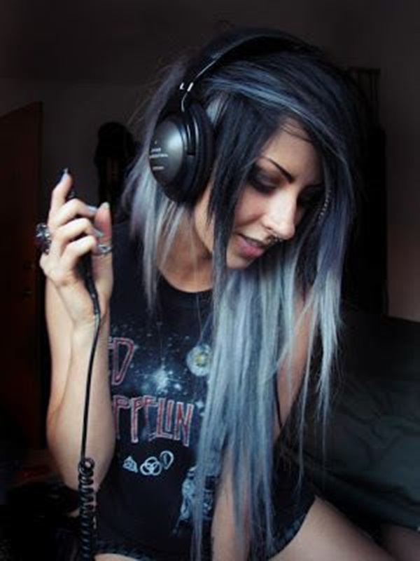 Top 16 Simplest Ways to Make the Best of Emo Hairstyles for girls