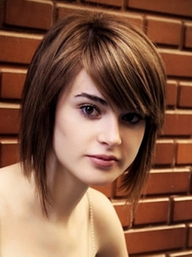 Short Short Hair With Bangs For Round Face for Rounded Face