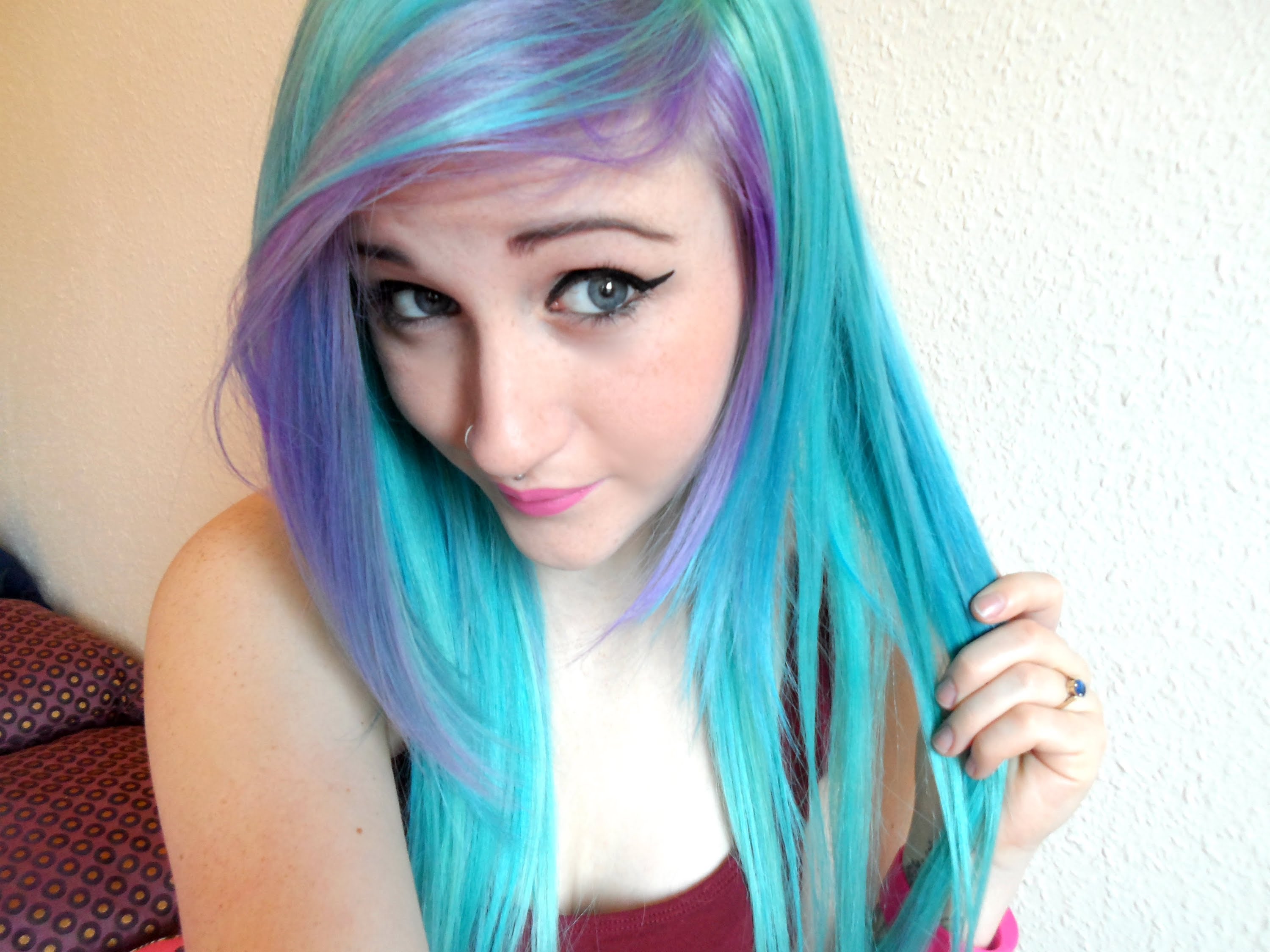 under color hair blue