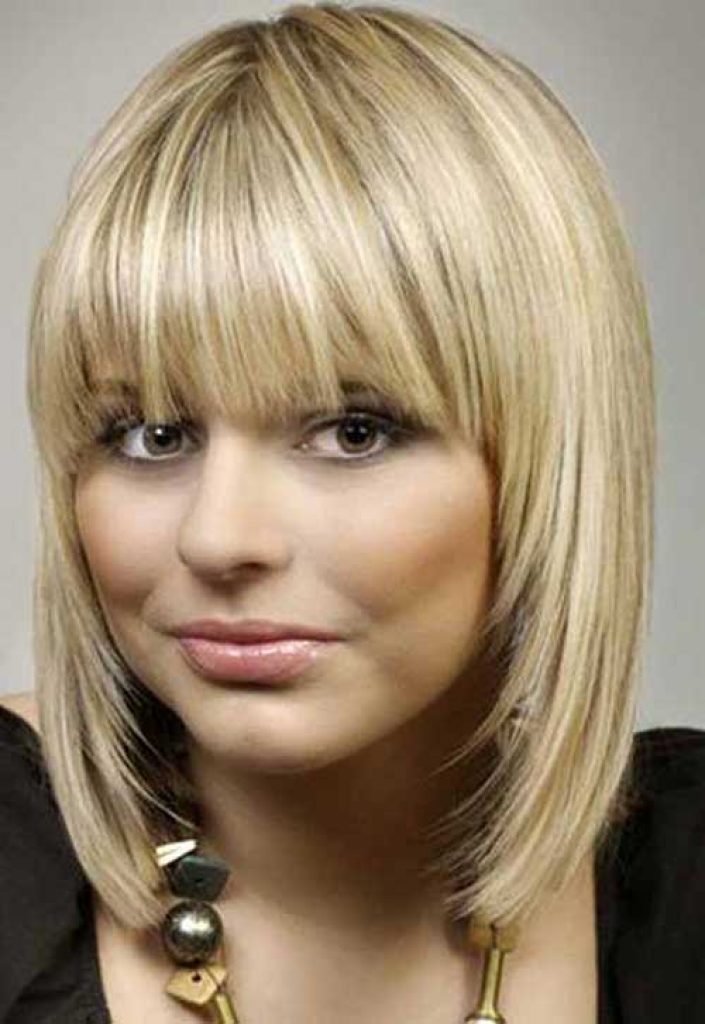 Top 34 Best Short Hairstyles With Bangs For Round Faces HairStyles 
