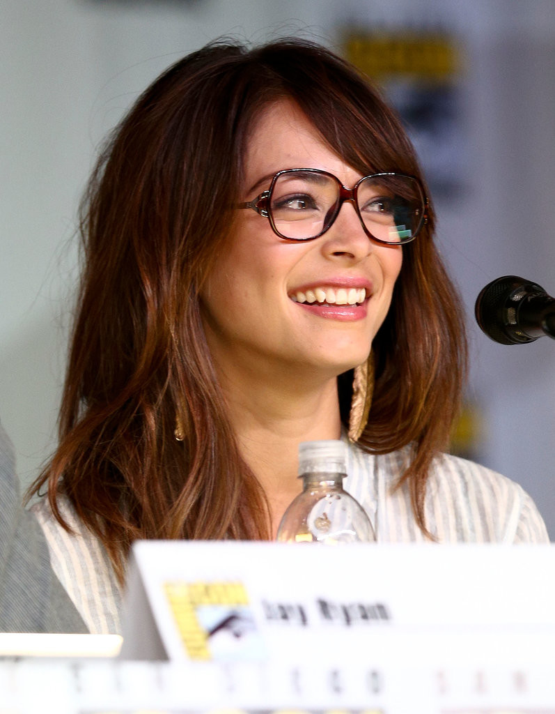 bangs-with-glasses-hairstyles-13