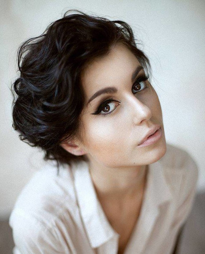 short-black-natural-curly-hairstyles-20