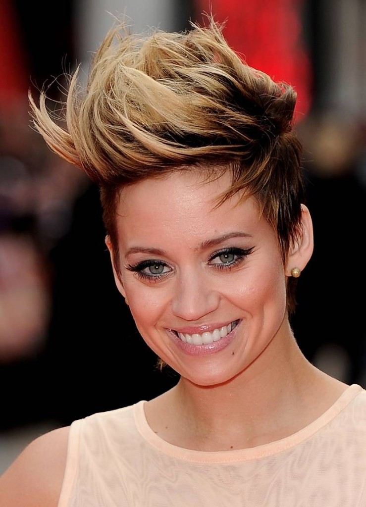 short-hairstyles-with-long-bangs-16