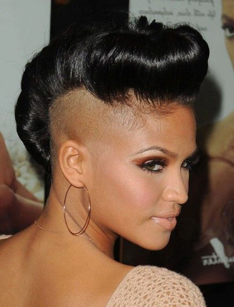 Hairstyles With Shaved Sides For Black Women