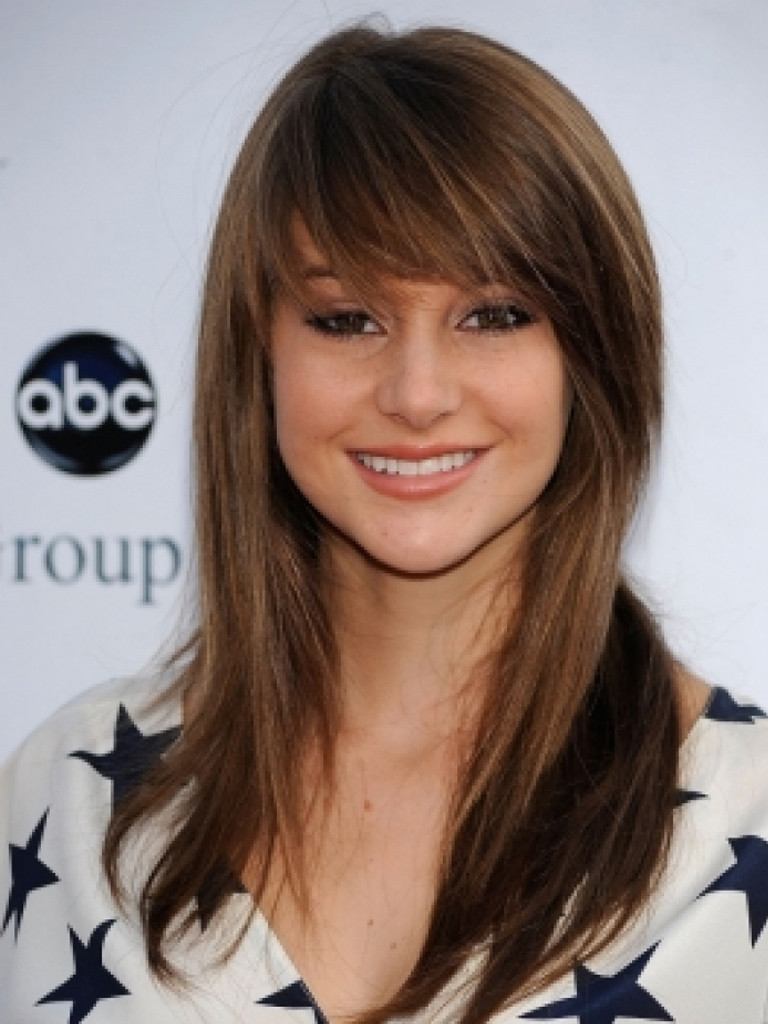 brunette hairstyles with bangs photo - 18
