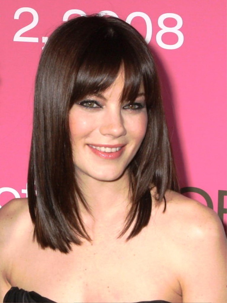 hairstyles-for-shoulder-length-hair-with-bangs-16