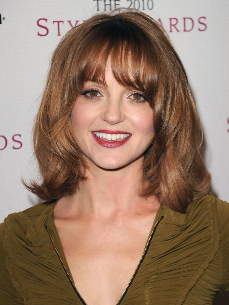 17 Amazing hairstyles for shoulder length hair with bangs ...