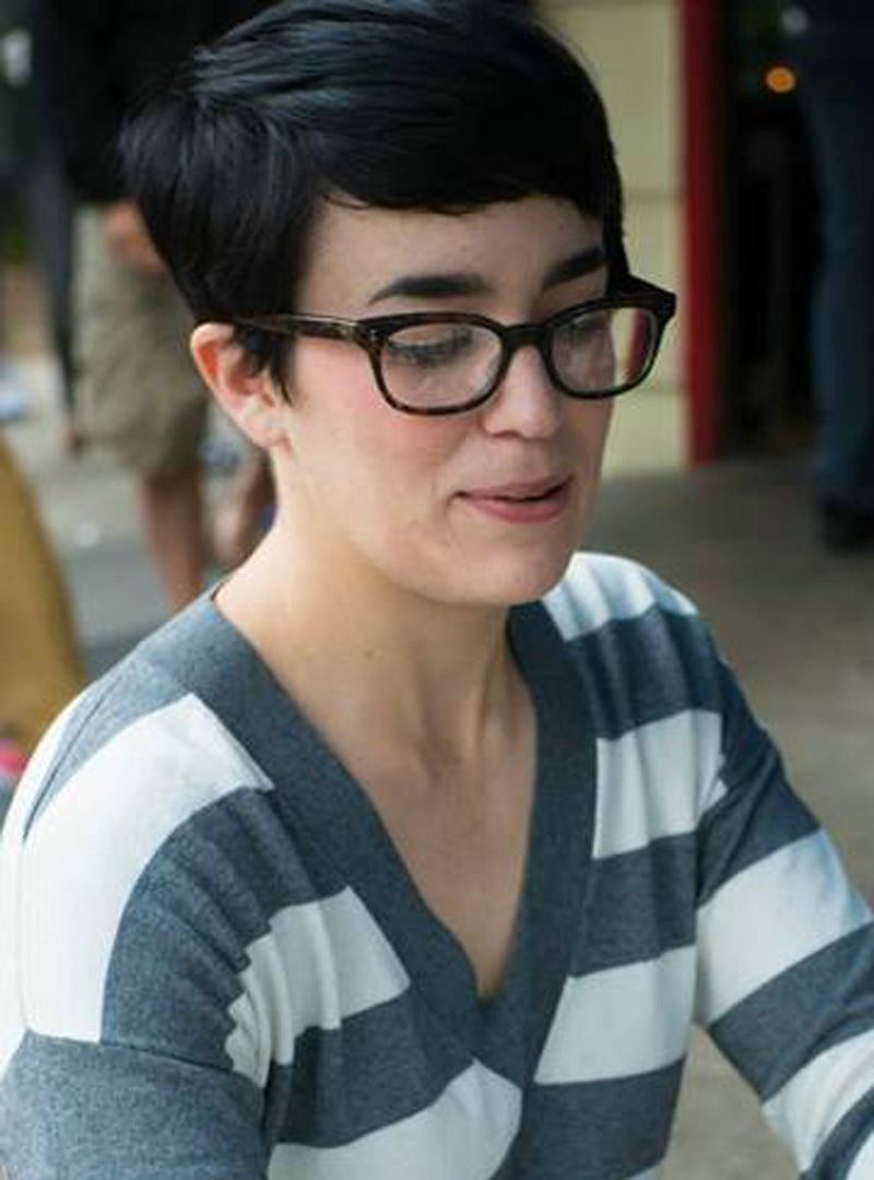 Top 30 HairStyles with Bangs and Glasses, the perfect combination – HairStyles for Women