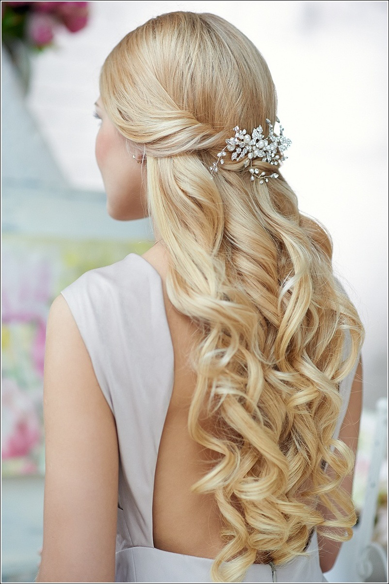 11 Elegant and Effective Prom Hairstyles for Girls with Thin Hair