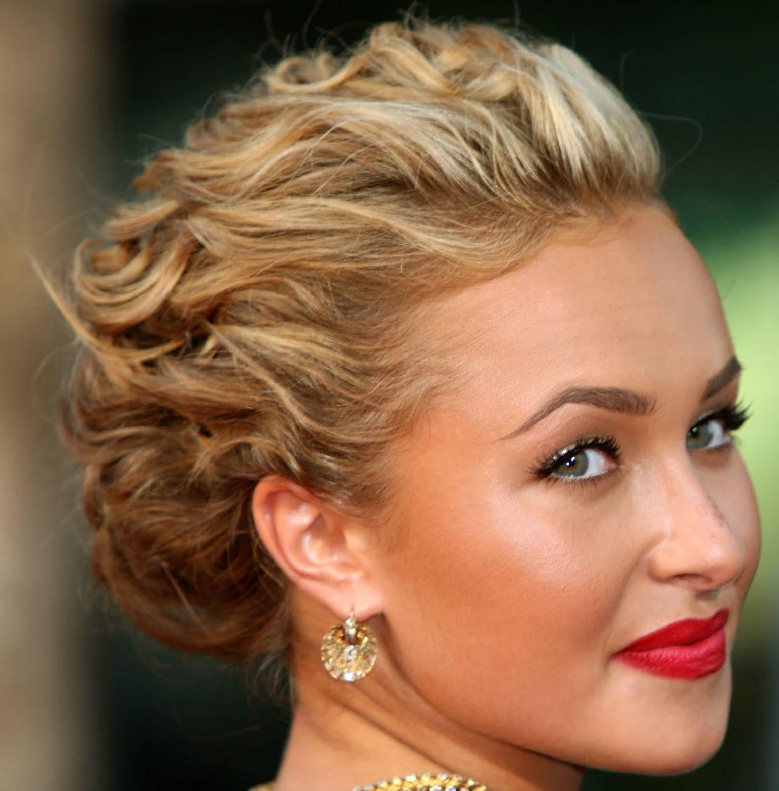 11 Elegant and Effective Prom Hairstyles for Girls with Thin Hair