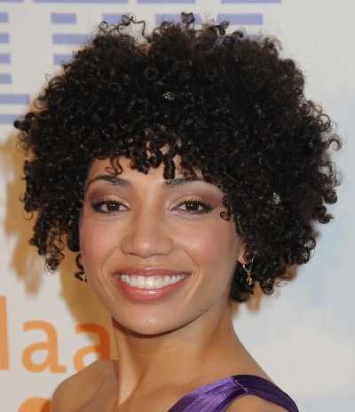 short-curly-hairstyles-for-black-women-21