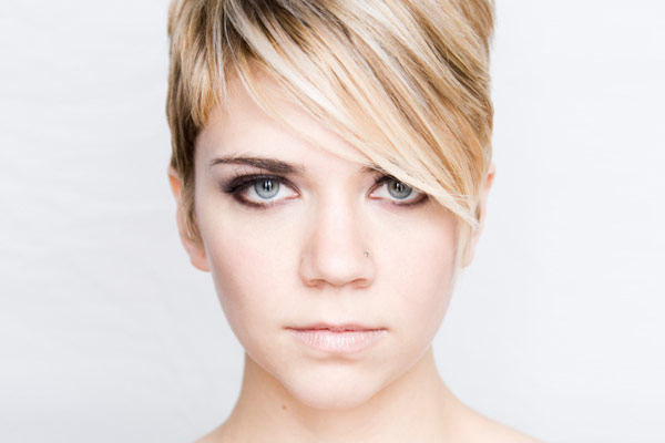 Top 10 Short hairstyles – Rocking Bangs