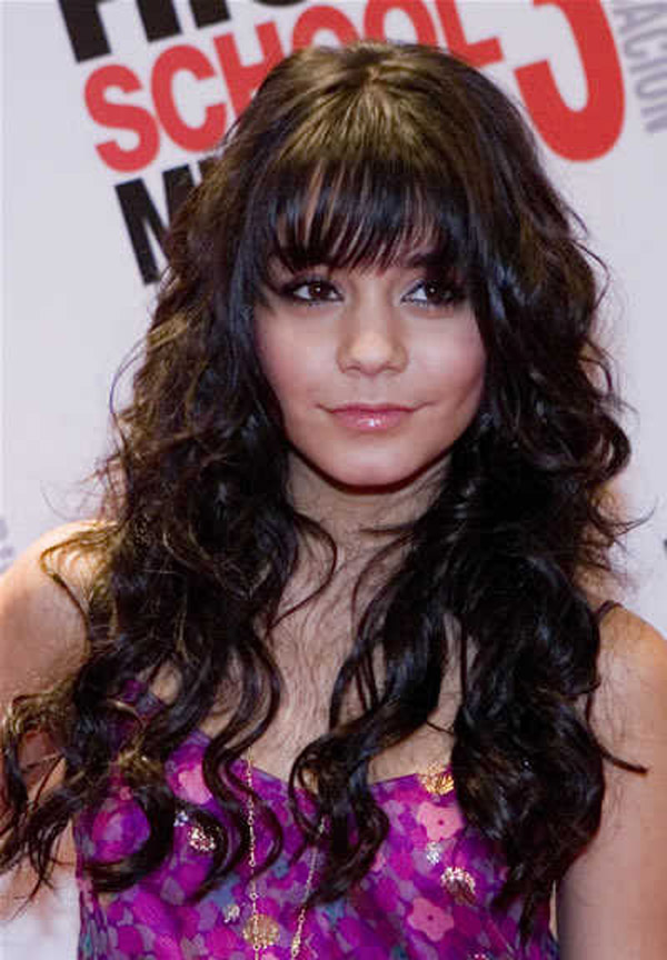 simple-hairstyles-with-bangs-23