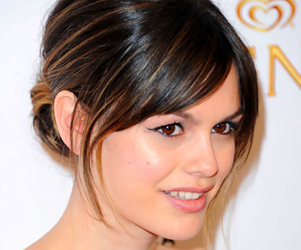 simple-hairstyles-with-bangs-24