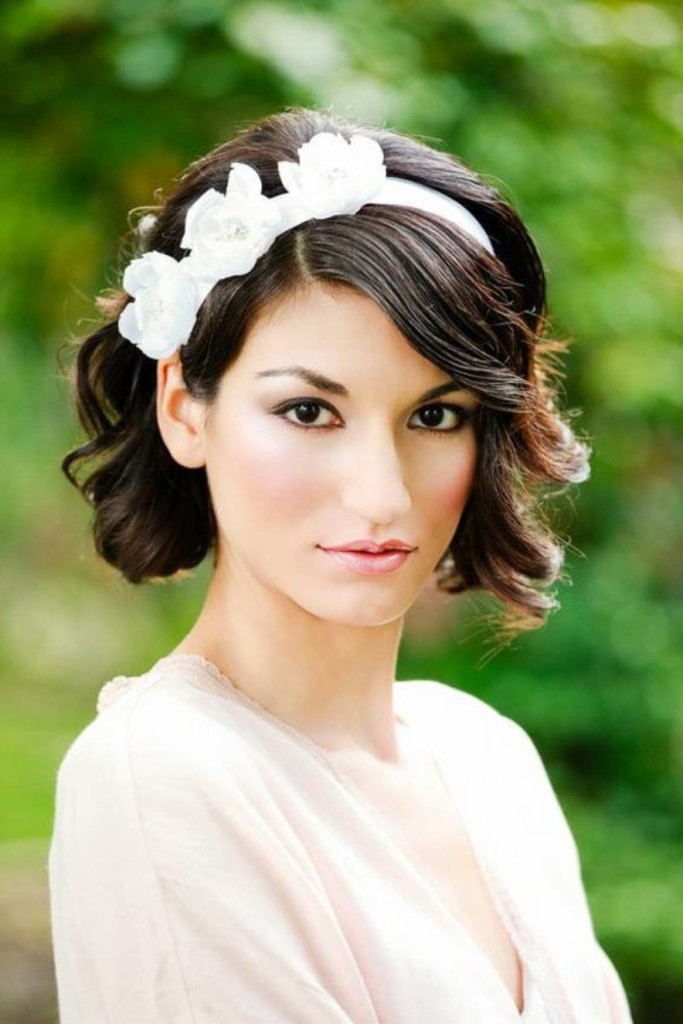 wedding-hairstyles-with-bangs-17