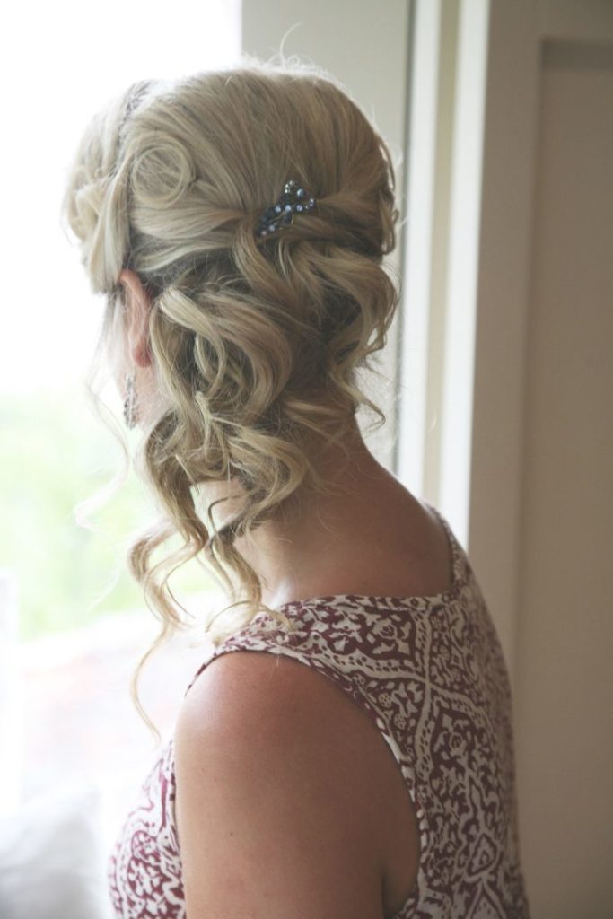 Prom hairstyles - 35 methods to complete your look