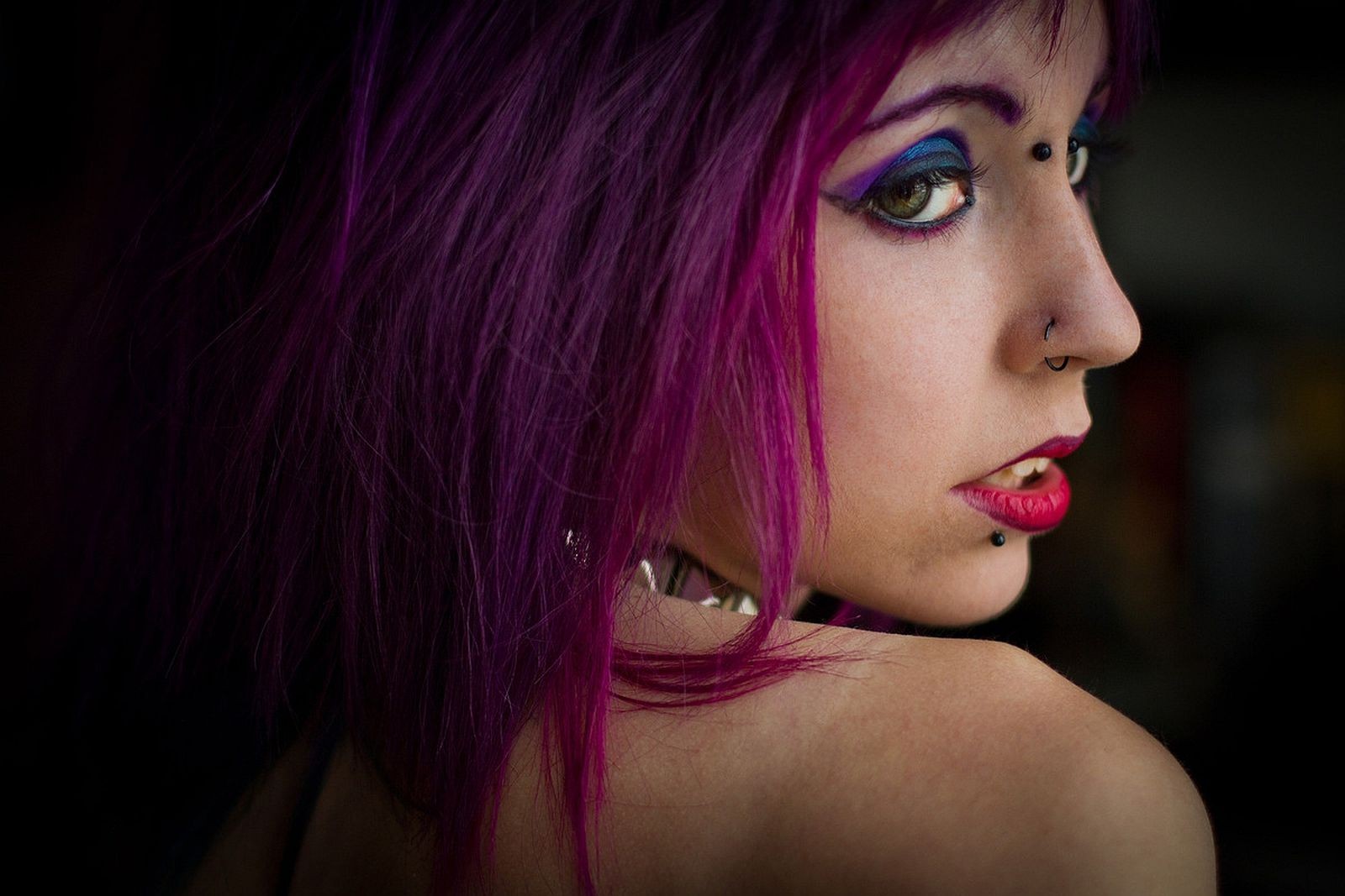 Purple hair for women – 35 excessively radical touches
