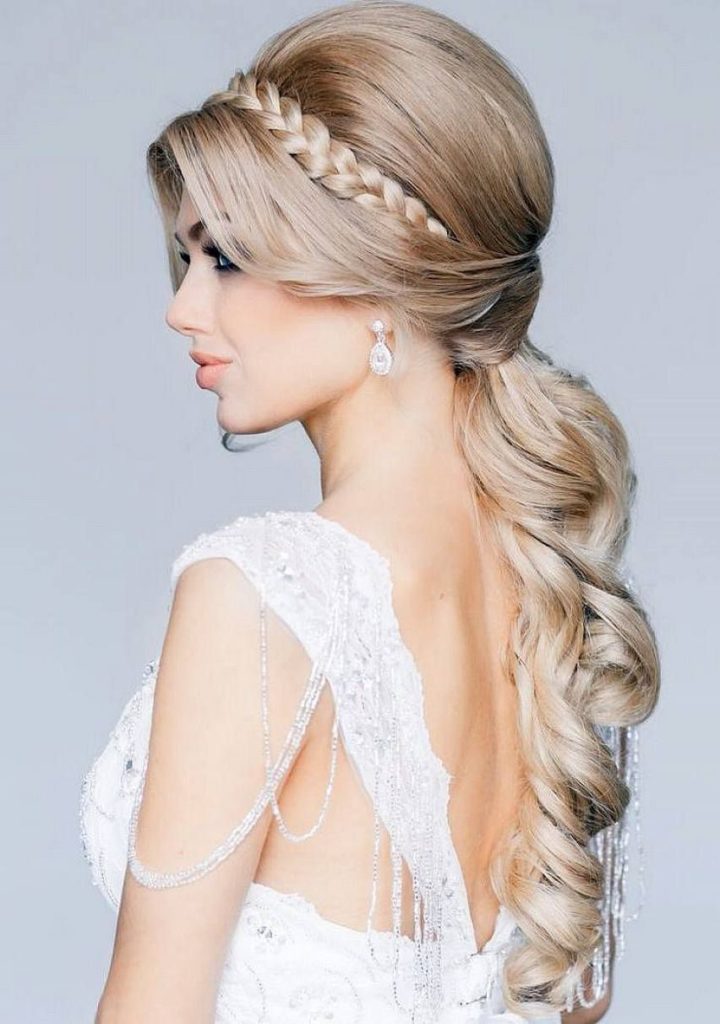 TOP 35 Wedding hairstyles for women in 2023