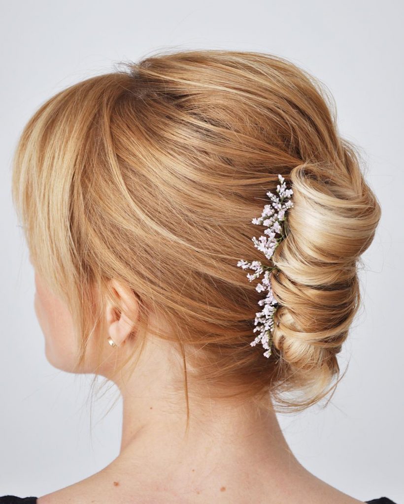 24 reasons why you should prefer French twist updos