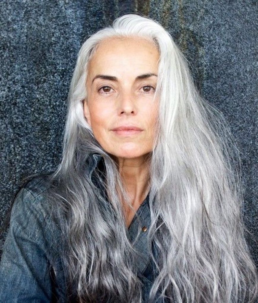 Grey hair: Hide or Not to Hide?