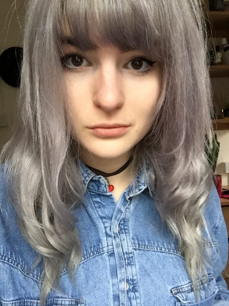 Grey hair: Hide or Not to Hide?