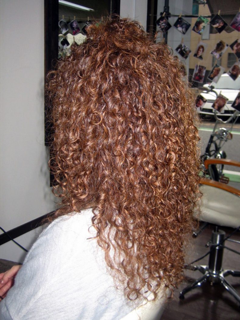 22 Sorts Of Spiral Perm Hairstyles For Women