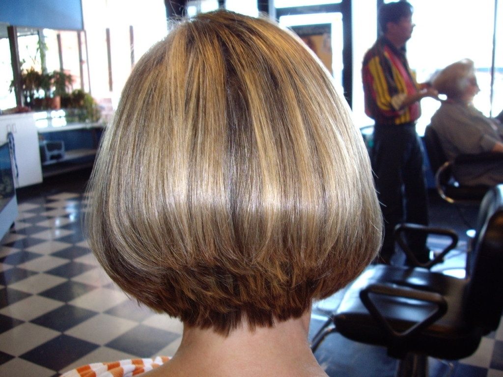 25 facts to know about a Stacked bob