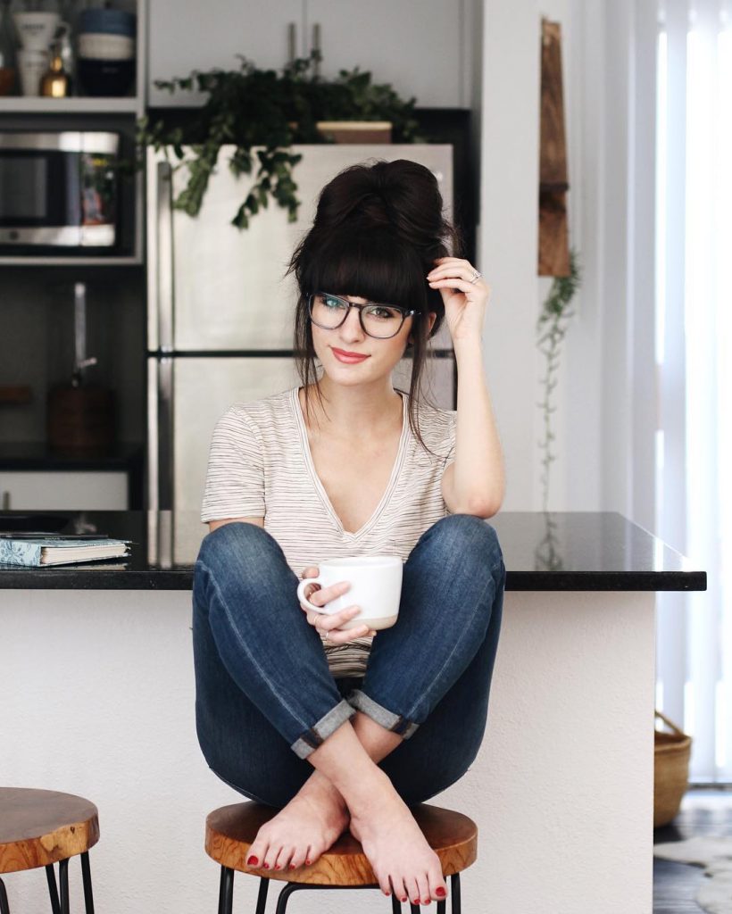 Top 30 HairStyles with Bangs and Glasses, the perfect combination