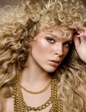 medium curly hairstyles photo - 7