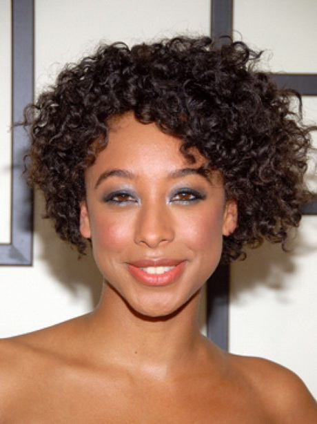 short natural curly hairstyles photo - 9