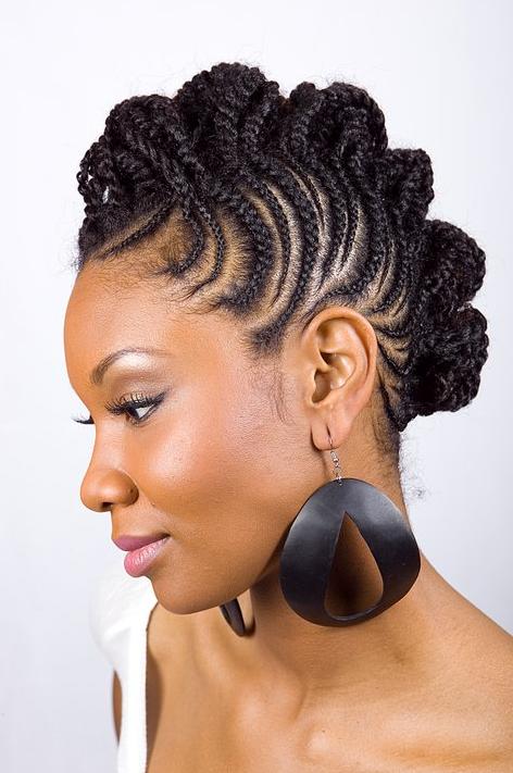 short natural hairstyles for black women with round faces photo - 1