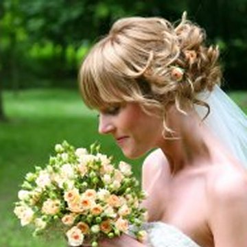 wedding hairstyles with bangs photo - 8